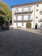 Appartamento con box auto in centro 