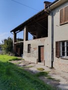 Cascina con rustico.