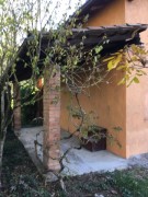 Casa indipendente con terreno.
